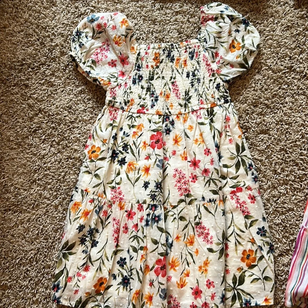 Girls summer/spring dress all in size 4/4T no stains - Picture 2 of 11